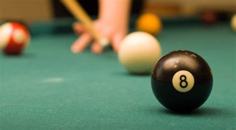 What Are Pool Bank Shots? 5 Pool Bank Shot Tips for Beginners