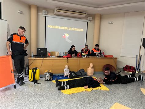 Los voluntarios de Protección Civil de Carbajosa imparten la primera