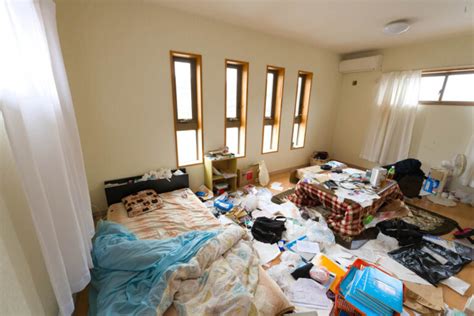 【実例写真961枚あり】ゴミ部屋片付け業者が見た汚部屋のリアル｜ゴミ屋敷の片づけはゴミ屋敷バスター七福神