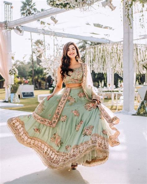 6 Fresh Bridal Outfit Colours We Spotted Recently Wedmegood