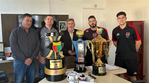 ABF Futsal apresenta conquistas ao prefeito de São Lourenço do Sul X1