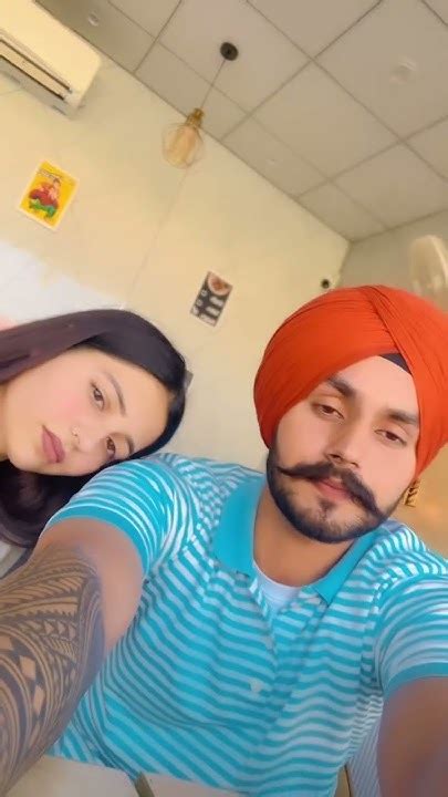 💝🥰 ਤੇਨੂੰ ਉੱਚਾ ਨੀਵਾਂ ਹੋਵੈ ਬੋਲਿਆ 💝🥰🌺 Couple Loves 💝🤩 Shorts Youtube