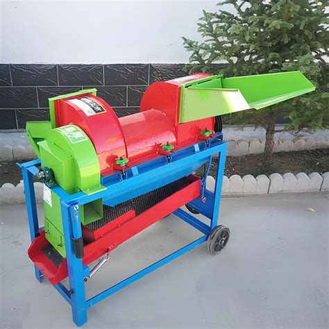 Farm Machinery Small Maize Corn Peeling Sheller Threshing COB Skin