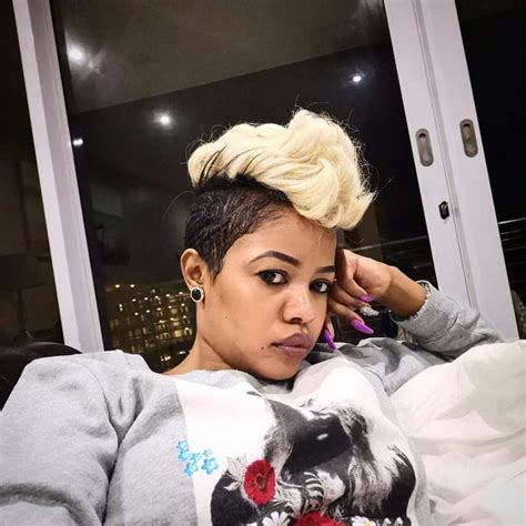 Who Is Zandile Khumalo Age Kids Husband Sister Divorce Stunning