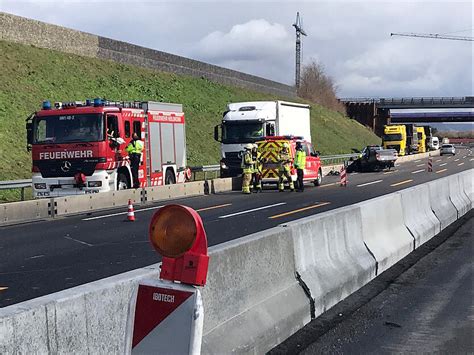 Schwerer Unfall Auf Der A Stimme De