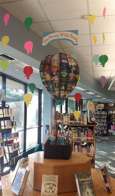 Schimelpfenig Library School Library Displays School Library Decor