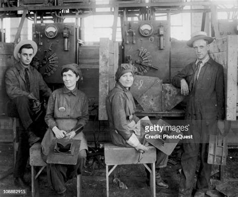 Hog Island Shipyard Photos And Premium High Res Pictures Getty Images