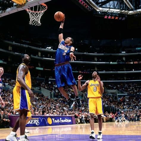 Allen Iverson Dunking On Shaq