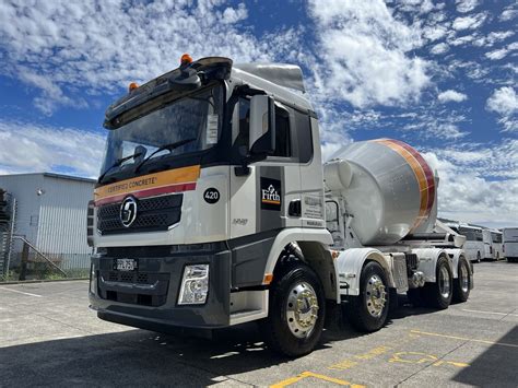 Hp Mobile Concrete Truck Shacman X Construction Mixer Truck X