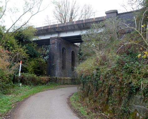 East Side Of A Railway Viaduct © Jaggery Cc By Sa20 Geograph