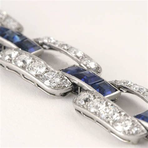 French 1930s Art Deco Sapphire Diamond Gold Platinum Link Bracelet For