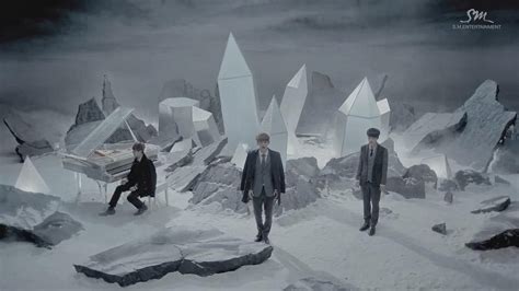 Exo Miracles In December Mv Review Saya Kaoskakibau By Ron