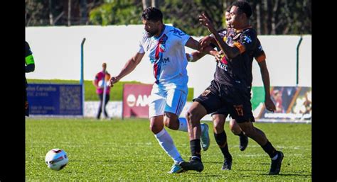 Carlos Renaux Tem Dois Gols Anulados E Perde Para O Santa Catarina