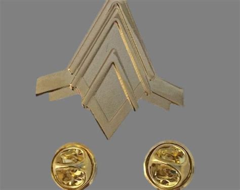 Battlestar Galactica Viper Pilots Wing Rank Pin Bsg Costume Uniform Pin