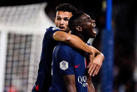 Psg Ramos Et Kolo Muani Luis Enrique Leur Dit Au Revoir Foot 01