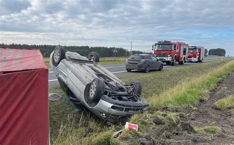 Kraksa w Kijach Audi wypadło z drogi i dachowało Echo Dnia