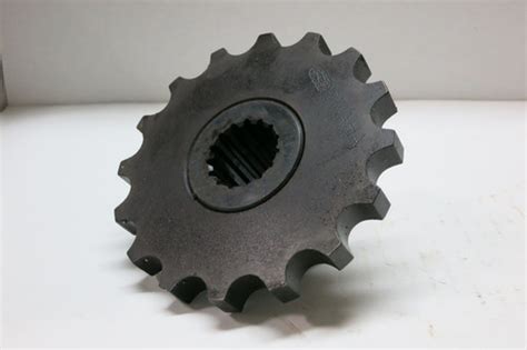 Spr 3220a 16 Tooth Sprocket With 15 Spline 1 Bore Command Hydraulics