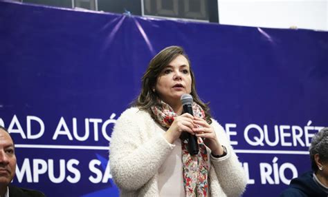 Silvia Amaya Llano Toma Protesta Como Rectora De La Uaq