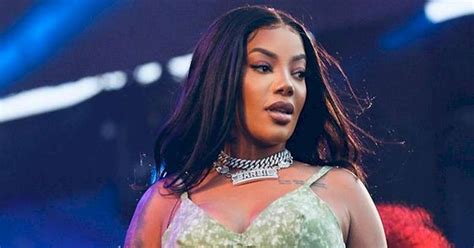 Ludmilla Estreia Novo Single Em Premia O Da Billboard Nos Eua Assista