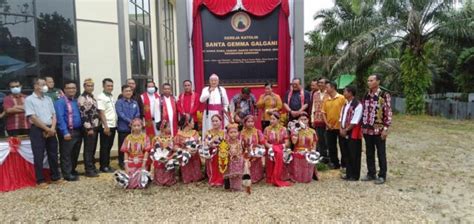 Bupati Sekadau Dan Uskup Sanggau Resmikan Gereja Stasi Gonis Rabu