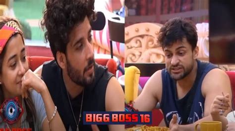 Bigg Boss 16 Shalin Confesses His Feelings To Tina Gautam Flirting