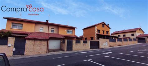 Chalet Pareado En Venta En Calle Ferrocarril Hontanares De Eresma