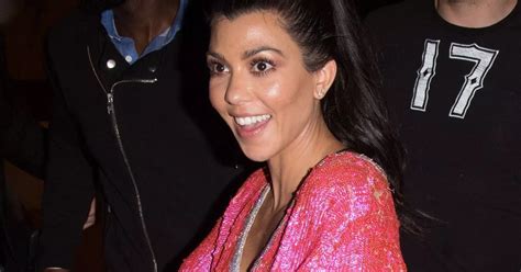 Kourtney Kardashian Shows Off Peachy Bum In Thong Bikini As Scott