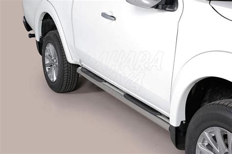 Pareja De Estribos En Tubo Inox Mm Con Pisantes Para Fiat Fullback