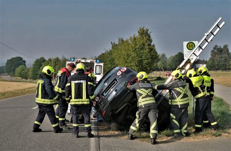 Auf Der K1 Bei Kirchberg Verkehrsunfall Mit Eingeklemmter Person