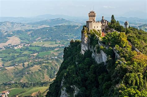 La Seren Sima Rep Blica De San Marino El Pa S M S Antiguo Del Mundo