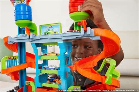 Mattel Hot Wheels City Mega Tower Car Wash Color Shifters Playset HDP05