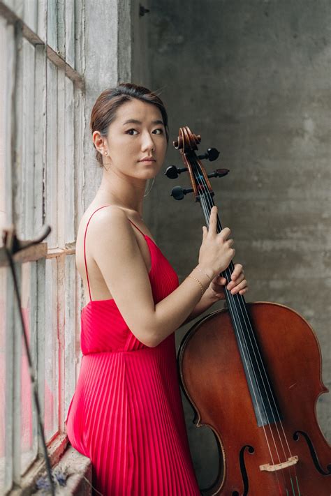 About — Rachel Siu Cellist