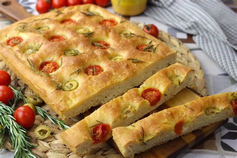 Focaccia De Tomates Y Aceitunas Trucos Para Una Focaccia Italiana