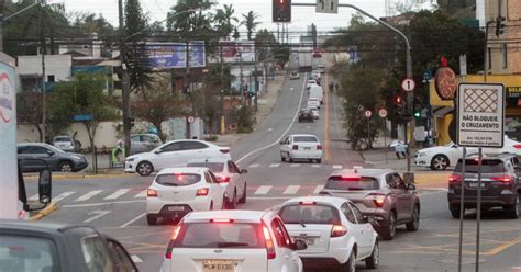 Obra De Requalificação Interdita Pista Em Rua De Joinville Nesta Quinta