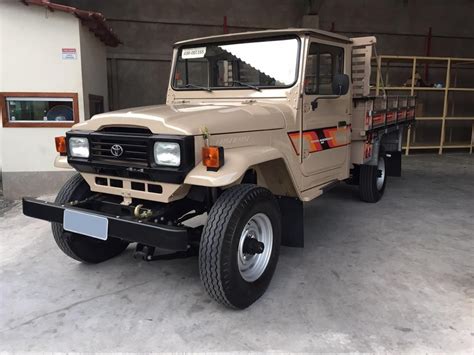 Toyota Bandeirante Carroceria De Madeira A Venda Zach