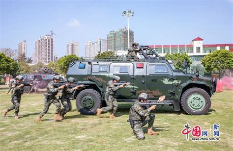 廣西北海武警特戰隊員開展多課目綜合演練軍事中國網