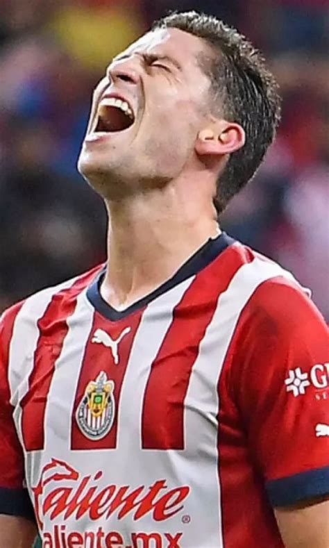 ¿tanta Polémica Para Solo 6 Meses Santiago Ormeño Dejaría Chivas