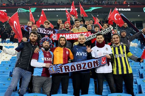 Trabzonspor Taraftarlar Ndan Fenerbah E Ma Deplasman Yasa Na Tepki