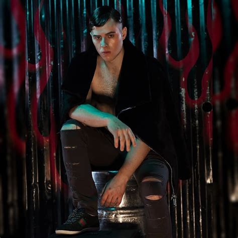 We Love Hot Guys Nolan Gould Goes Shirtless