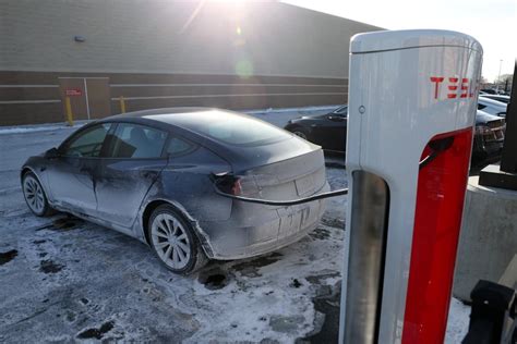 Actualidade Teslas Congelados T M Inundado Redes Sociais Sabia Que