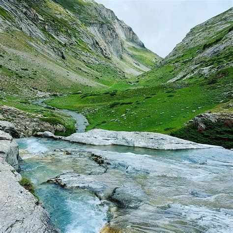 Le Cirque D Estaub Et Son Lac Des Gloriettes Decathlon Outdoor