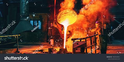 Liquid Iron Molten Metal Pouring Container Stock Photo 1964543551 | Shutterstock