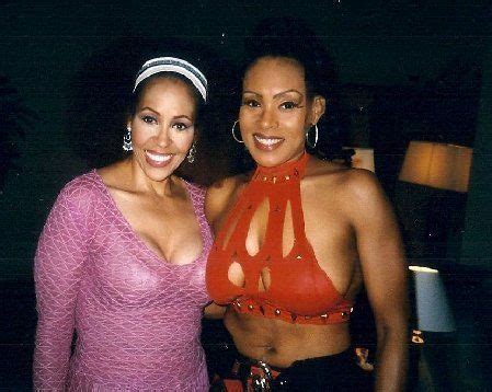 9 Hot Sexy Vesta Williams Bikini Pics