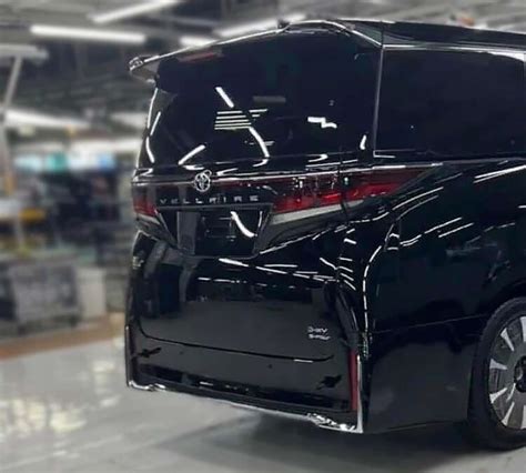 Toyota Vellfire 2023 Rear Paul Tans Automotive News