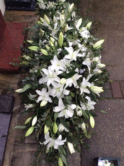 Funeral Flowers White Lily Coffin Sprayuk