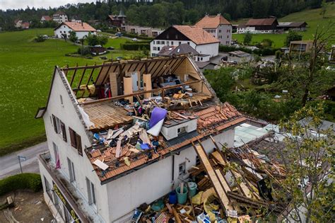 Suisse une tempête fait un mort et une quinzaine de blessés