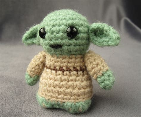 crochet yoda – LOYAL K.N.G.