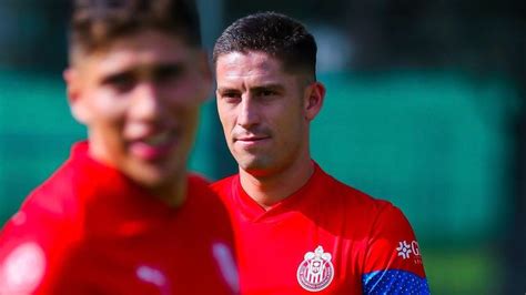 Santiago Orme O En Chivas Cu Ndo Debutar El Peruano Con El Reba O