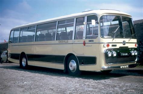 Crosville Plaxton Panorama C45F Bedford VAM5 NFM 687E Flickr