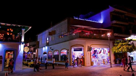 Beach Clubs And Bars In Puerto Vallarta